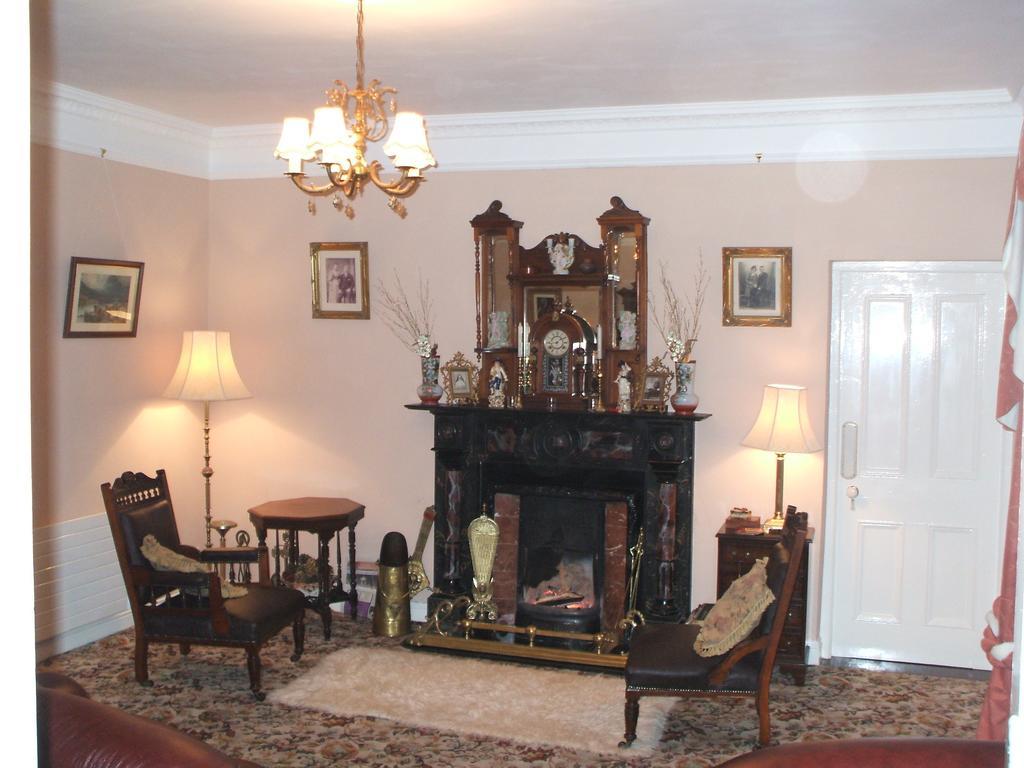 Grove Farm House Inistioge Bilik gambar