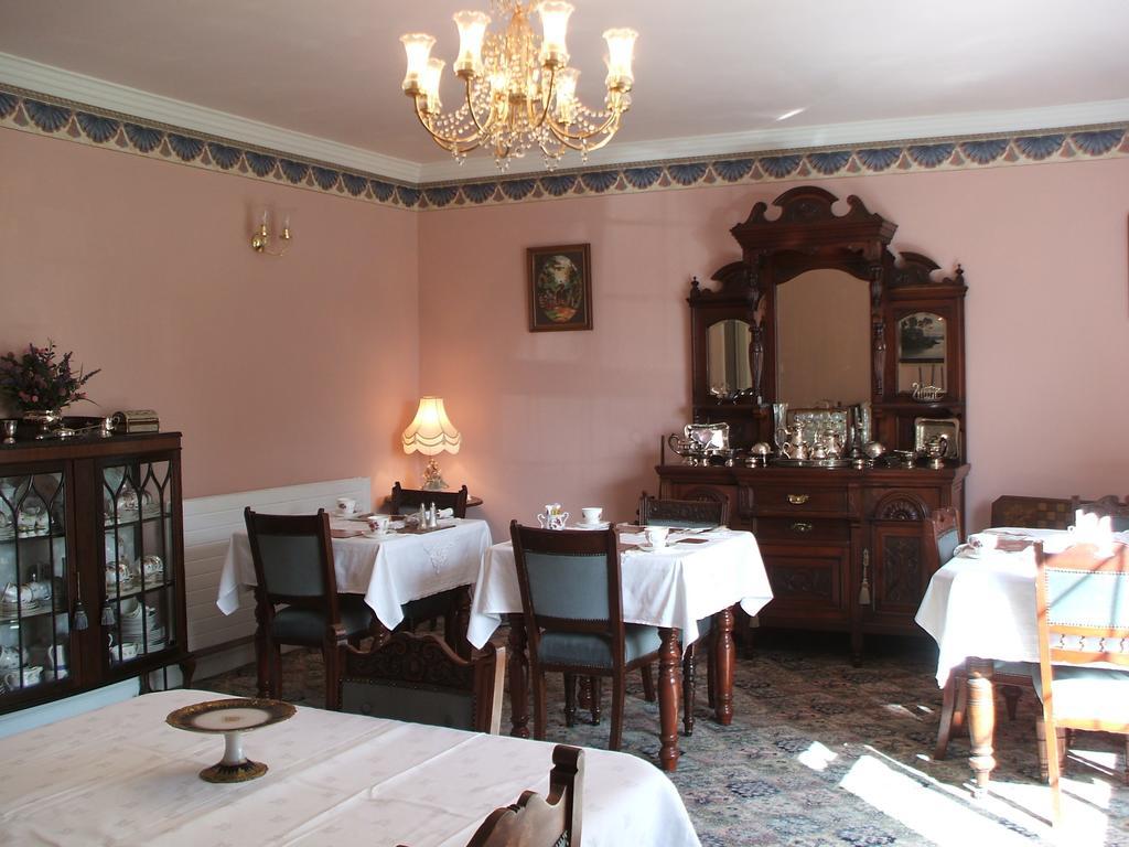 Grove Farm House Inistioge Bilik gambar